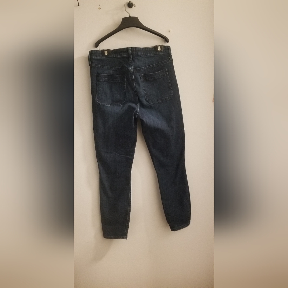 Jeans - Picture 2 of 3
